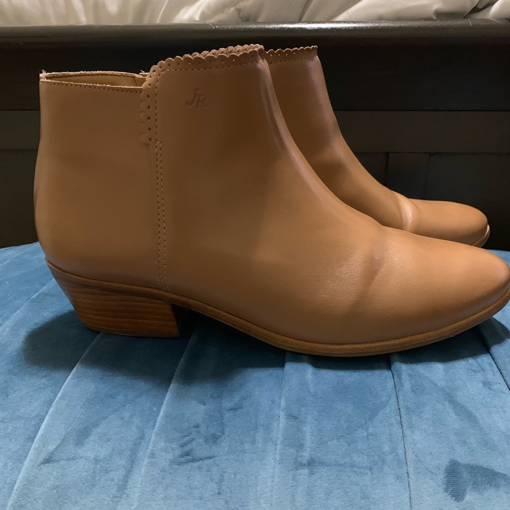 Jack Rogers Sz. 10 tan booties - Picture 2 of 5